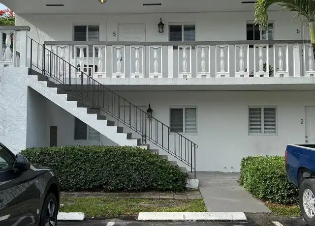 Property at 701 SW 14th Ave Unit 5, Fort Lauderdale, FL, 33312, 2 beds, 1 bath, [object Object]