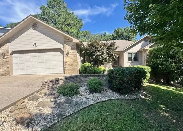 Property at 25 Elizabeth Dr, Bella Vista, AR, 72715, 3 beds, 2 baths, [object Object]