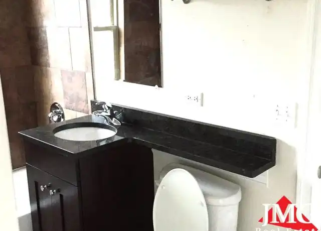 Property at 3816 N Sheffield Ave, Chicago, IL, 60613, 1 bed, 1 bath, [object Object]