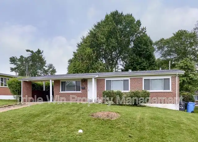 Property at 2700 Steeplechase Ln, Florissant, MO, 63033, 4 beds, 3 baths, [object Object]