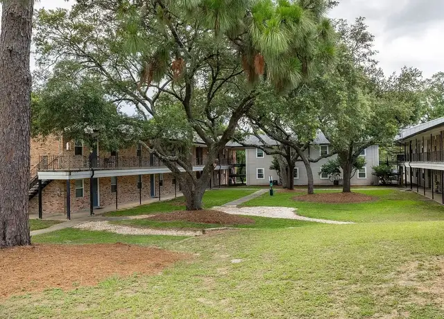 Photo of 4805 N 9th Ave, Pensacola, FL 32503