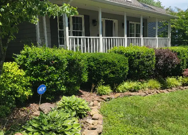 Property at 712 E Fox Den Dr, Farragut, TN, 37934, 5 beds, 3.5 baths, [object Object]