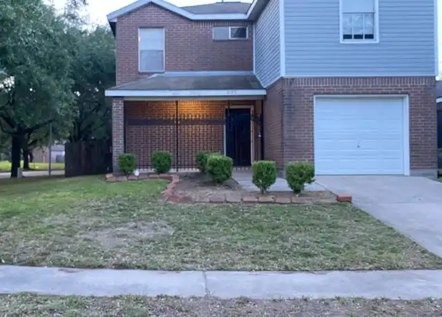 Property at 2103 Whittier Dr, Houston, TX, 77032, 4 beds, 2.5 baths, [object Object]