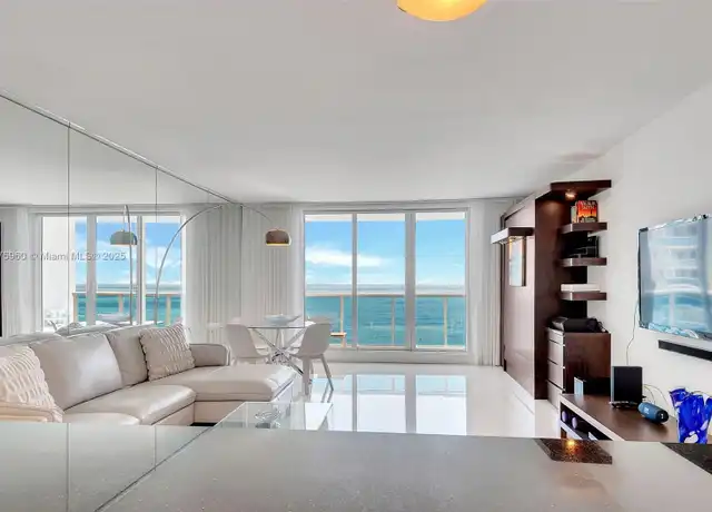 Property at 2301 Collins Ave #1139, Miami Beach, FL, 33139, 1 bed, 2 baths, [object Object]