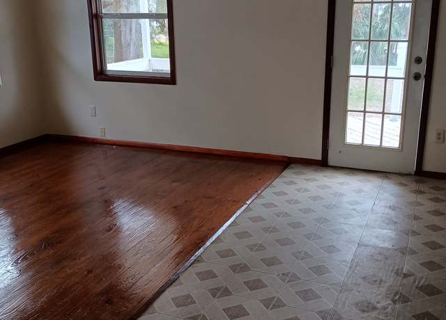 Photo of 125 Maryland Ave, Palm Harbor, FL 34683