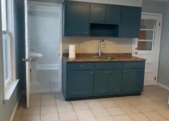 Property at 514 N 3rd St Unit 2, East Newark, NJ, 07029, 3 beds, 1 bath, [object Object]