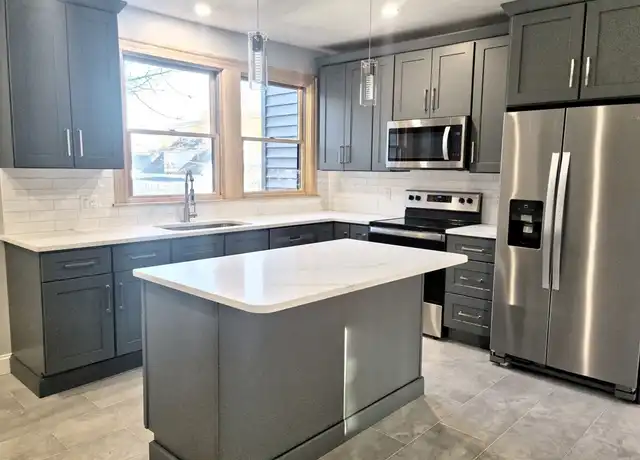 Property at 33 Columbus Ave Unit 2, Waltham, MA, 02451, 5 beds, 2 baths, [object Object]