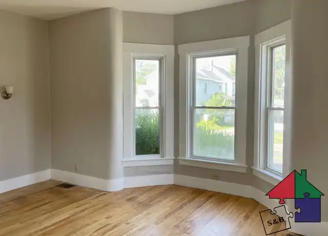 Property at 49 Maple Ave Unit 1, Barre, VT, 05641, 3 beds, 1 bath, [object Object]