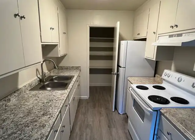 Property at 3351 Richmond Blvd Unit 3, Oakland, CA, 94611, 1 bed, 1 bath, [object Object]