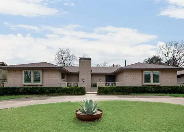 Property at 6306 Highgate Ln, Dallas, TX, 75214, 4 beds, 2.5 baths, [object Object]