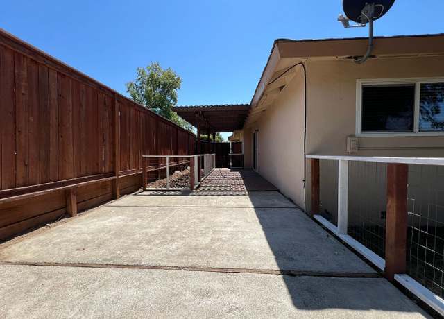 Photo of 5719 Craig St, Loomis, CA 95650
