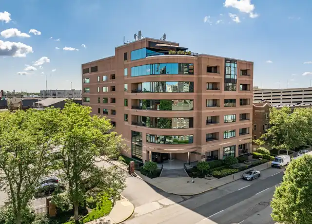 Property at 225 N New Jersey St, Indianapolis, IN, 46204, 2 beds, 2 baths, [object Object]