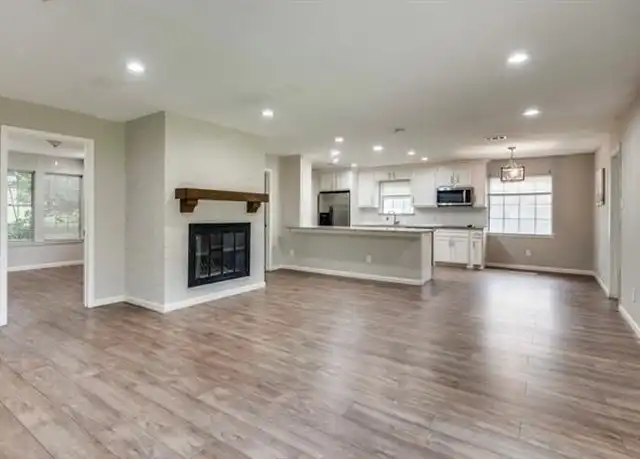 Property at 7274 Yolanda Dr, Fort Worth, TX, 76112, 7 beds, 3 baths, [object Object]