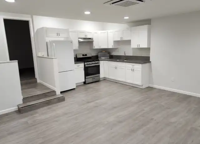 Property at 8826 Wakefield Ave Unit A, Panorama City, CA, 91402, 1 bed, 1 bath, [object Object]