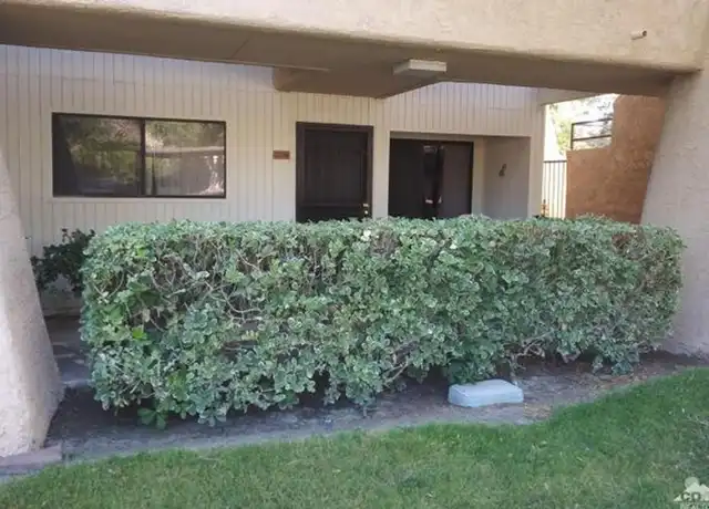 Property at 701 Los Felices Cir W, Palm Springs, CA, 92262, 1 bed, 1 bath, [object Object]