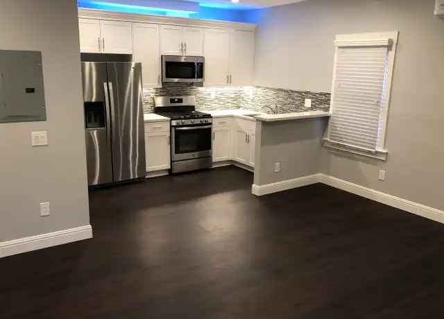 Property at 2130 First Ave Unit 03, San Diego, CA, 92101, 1 bed, 1 bath, [object Object]