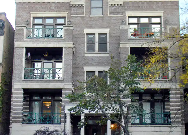 Property at 4047 N Sheridan Rd Unit 1, Chicago, IL, 60613, 3 beds, 2 baths, [object Object]