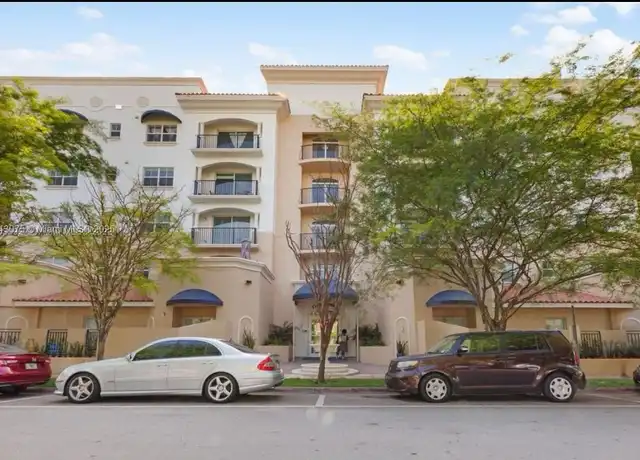 Property at 118 Zamora Ave #307, Coral Gables, FL, 33134, 3 beds, 2 baths, [object Object]