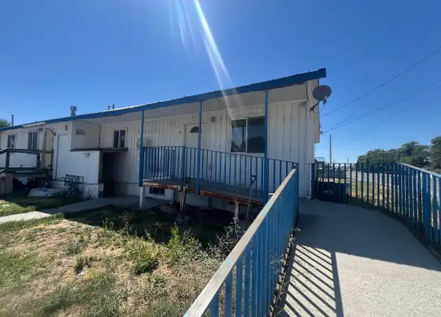 Property at 1090 S Broadway St #1, Blackfoot, ID, 83221, 2 beds, 1 bath, [object Object]