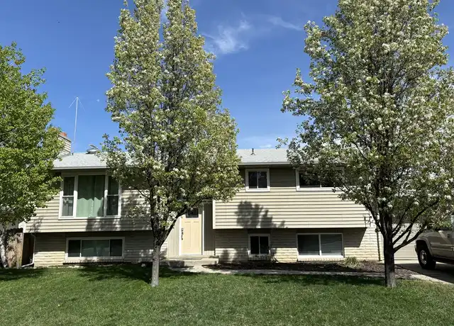 Property at 6195 S Mount Vernon Dr, Salt Lake City, UT, 84107, 5 beds, 3 baths, [object Object]