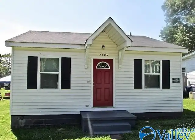 Property at 2409 Huntsville St NW, Huntsville, AL, 35811, 2 beds, 1 bath, [object Object]