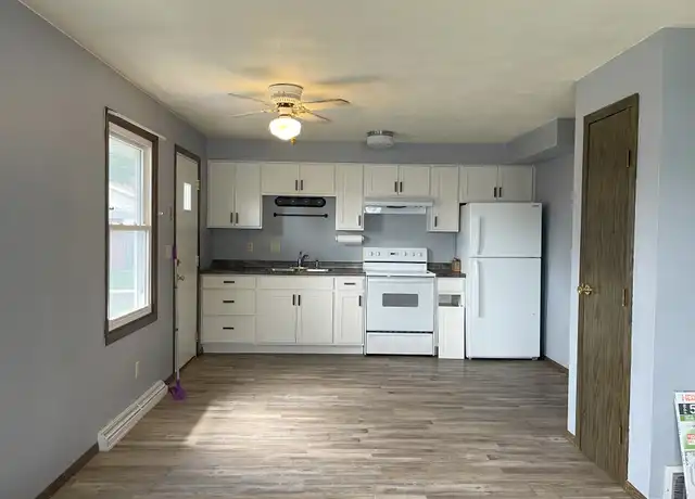 Property at 2407 N Locust St, Appleton, WI, 54914, 2 beds, 1 bath, [object Object]