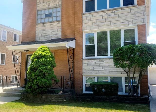 Photo of 8537 W Foster Ave Unit G, Chicago, IL 60656