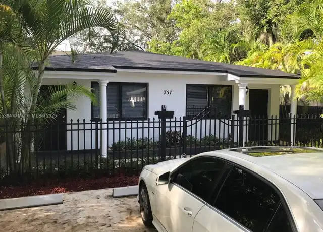 Property at 757 NE 127th St Unit B, North Miami, FL, 33161, 1 bed, 1 bath, [object Object]