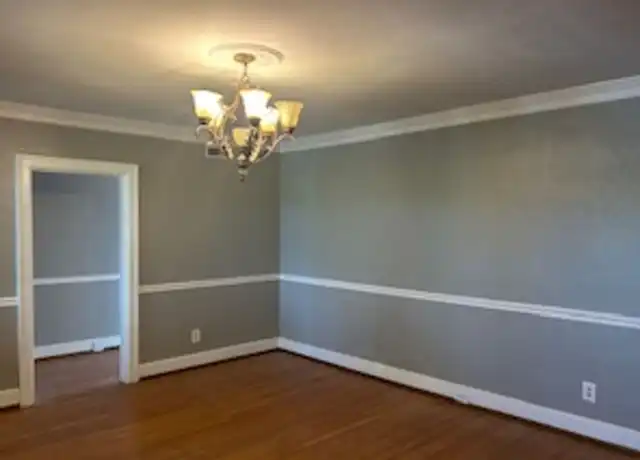 Property at 1301 Pickett St Apt 5, Radford, VA, 24141, 2 beds, 1 bath, [object Object]