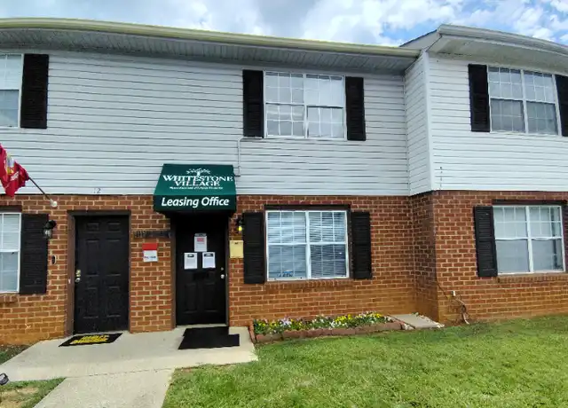 Property at 33 Fonda Dr, Lynchburg, VA, 24502, 2 beds, 1.5 baths, [object Object]