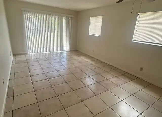 Property at 933 W Jasmine Dr, West Palm Beach, FL, 33403, 2 beds, 1.5 baths, [object Object]