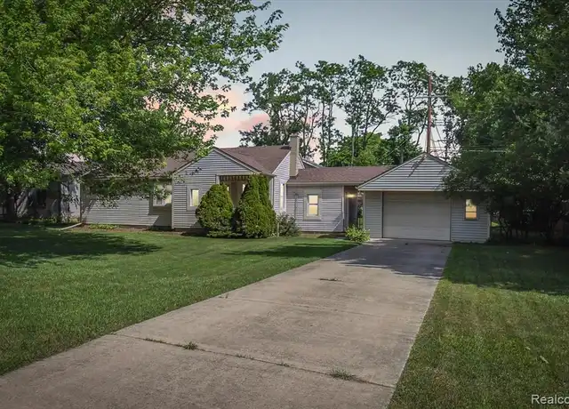 Property at 30446 Shiawassee Rd, Farmington Hills, MI, 48336, 2 beds, 1 bath, [object Object]