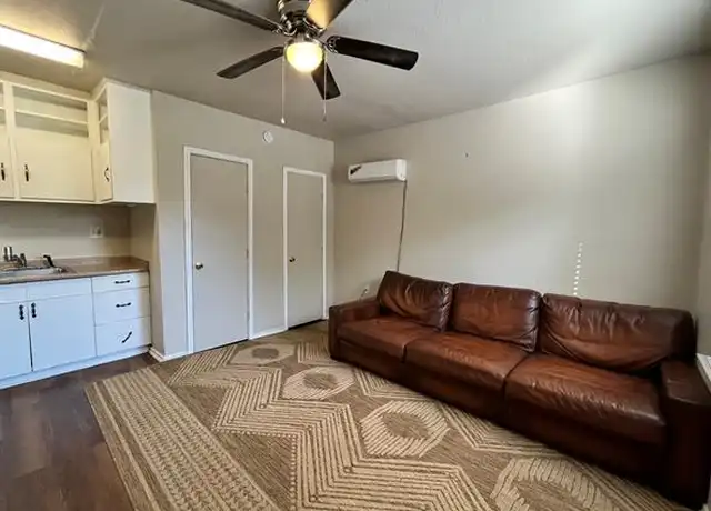 Property at 519 W Collins St, Denton, TX, 76201, 1 bed, 1 bath, [object Object]