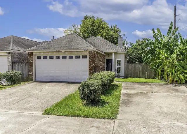 Property at 9231 Pecan Tree Dr, Baton Rouge, LA, 70810, 3 beds, 2 baths, [object Object]