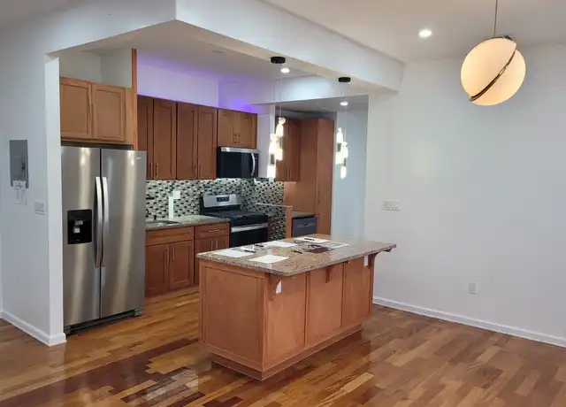 Property at 953 Thomas S Boyland St Unit 2nd Floor, Brooklyn, NY, 11212, 3 beds, 1 bath, [object Object]