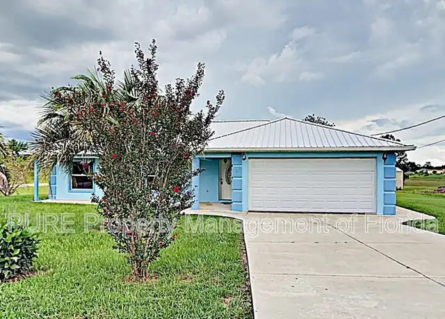 Property at 2 Poplar Ct, Ocala, FL, 34480, 3 beds, 2 baths, [object Object]