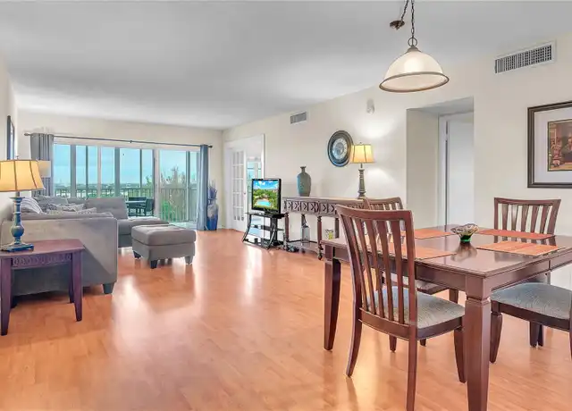 Property at 3150 N Palm Aire Dr #909, Pompano Beach, FL, 33069, 2 beds, 2 baths, [object Object]