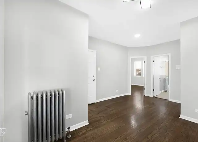 Property at 6149 W North Ave, Oak Park, IL, 60302, 2 beds, 1 bath, [object Object]