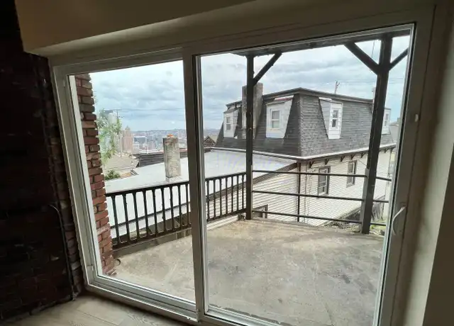 Property at 42 Wyoming St Unit 2, Pittsburgh, PA, 15211, 1 bed, 1 bath, [object Object]