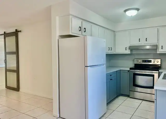 Property at 1121 SE 22nd Ave Unit 6, Pompano Beach, FL, 33062, 2 beds, 1 bath, [object Object]