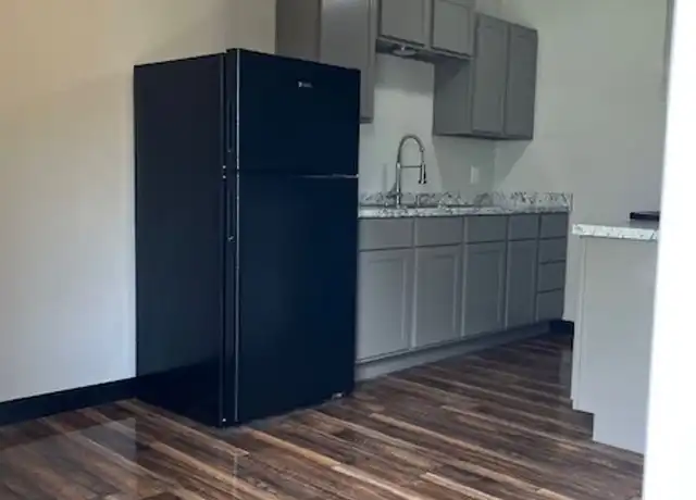 Property at 1721 S U St Unit 8, Fort Smith, AR, 72901, 1 bed, 1 bath, [object Object]