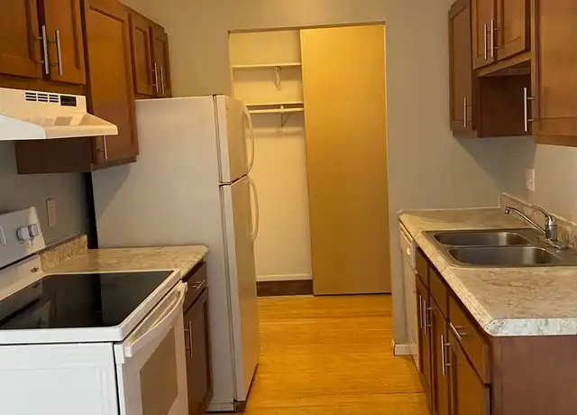 Property at 800 County Road D W Unit 800-308, St Paul, MN, 55112, 2 beds, 1.5 baths, [object Object]