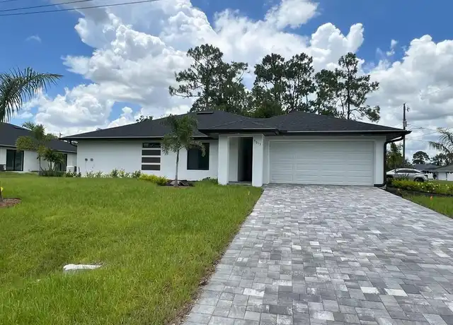 Property at 5013 27th St SW, Lehigh Acres, FL, 33973, 3 beds, 2 baths, [object Object]
