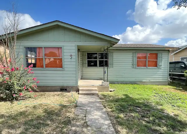 Property at 915 Sams Dr, San Antonio, TX, 78221, 2 beds, 1 bath, [object Object]