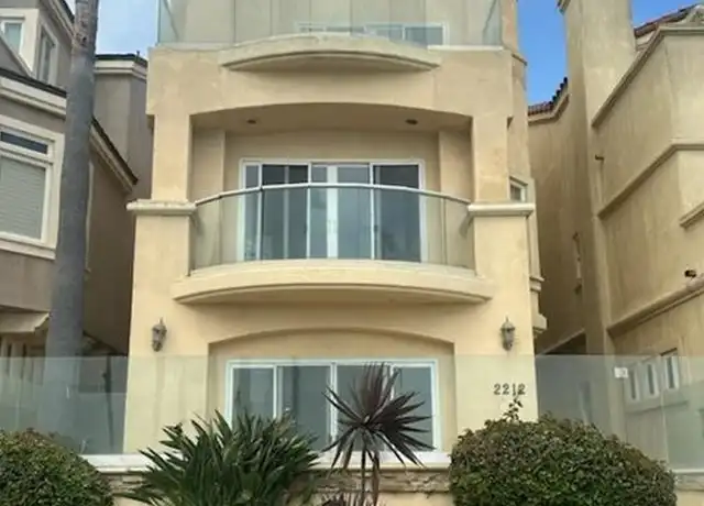 Property at 2212 Pacific Coast Hwy, Huntington Beach, CA, 92648, 3 beds, 2.5 baths, [object Object]
