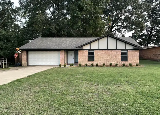 Property at 8808 Meadow Dr, Fort Smith, AR, 72908, 3 beds, 2 baths, [object Object]