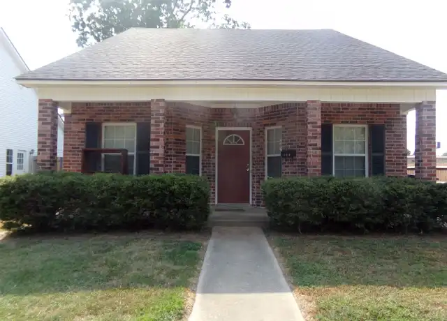 Property at 903 Cook St, Ruston, LA, 71270, 3 beds, 2 baths, [object Object]