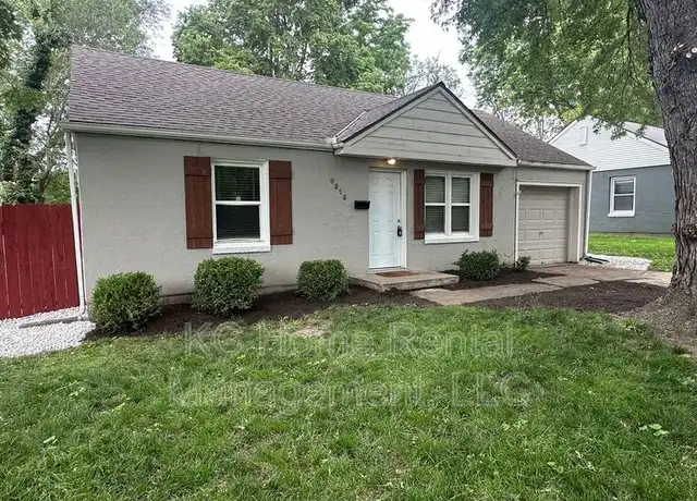 Property at 4818 Canterbury Rd, Roeland Park, KS, 66205, 3 beds, 2 baths, [object Object]