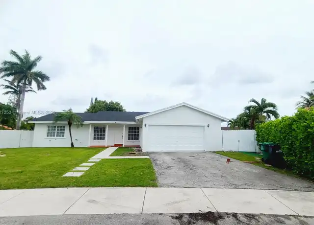 Property at 14075 SW 45th Ter, Miami, FL, 33175, 5 beds, 3 baths, [object Object]
