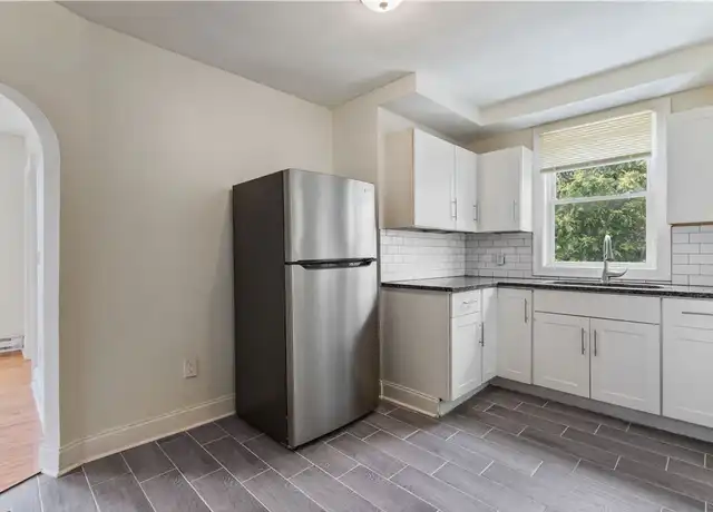 Property at 11 Roosevelt St Unit 3R, North Providence, RI, 02904, 2 beds, 1 bath, [object Object]